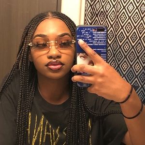 Meet your Posher, Asia